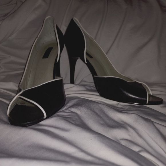 N. Y. L. A. • Leslie Peep Toe Heels - Picture 2 of 9